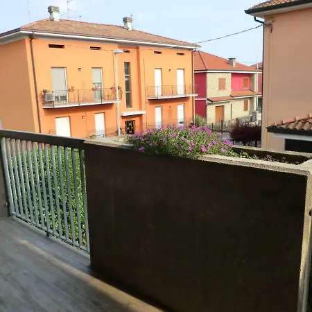 L&r Apartment, Comodo E Riservato