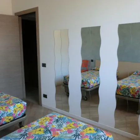 L&r Apartment, Comodo E Riservato Apartament Brusaporto