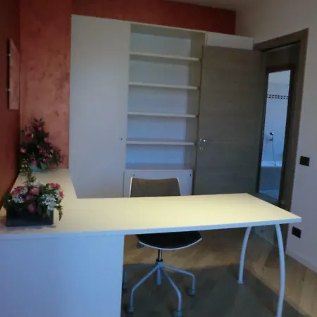 L&r Apartment, Comodo E Riservato Appartement