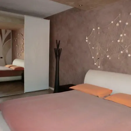 Appartement L&r Apartment, Comodo E Riservato