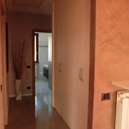 L&r Apartment, Comodo E Riservato