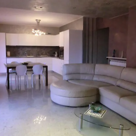 L&r Apartment, Comodo E Riservato Apartmán Brusaporto